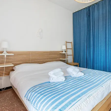 Sea View Flat With Garage * Deiva Marina