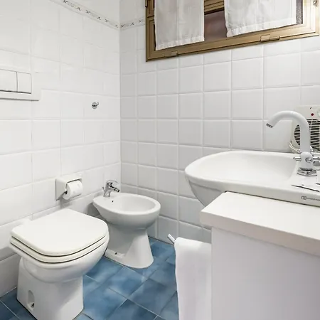 Sea View Flat With Garage Deiva Marina