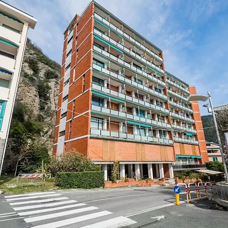 Sea View Flat With Garage Apartment *